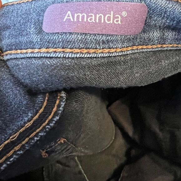 Gloria Vanderbilt Missy Amanda Jeans - Picture 4 of 8